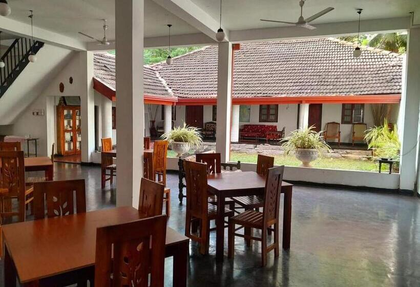 בית מלון כפרי Sisila Guest House