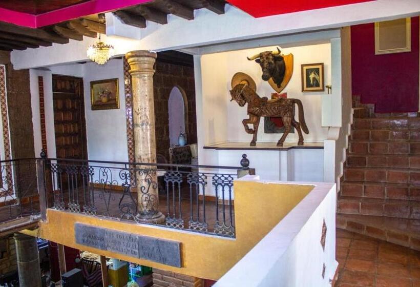 فندق Solache Inn