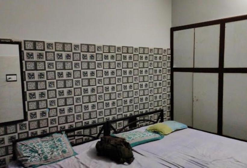 Отель Sonu Bhawan Banquets Prayagraj