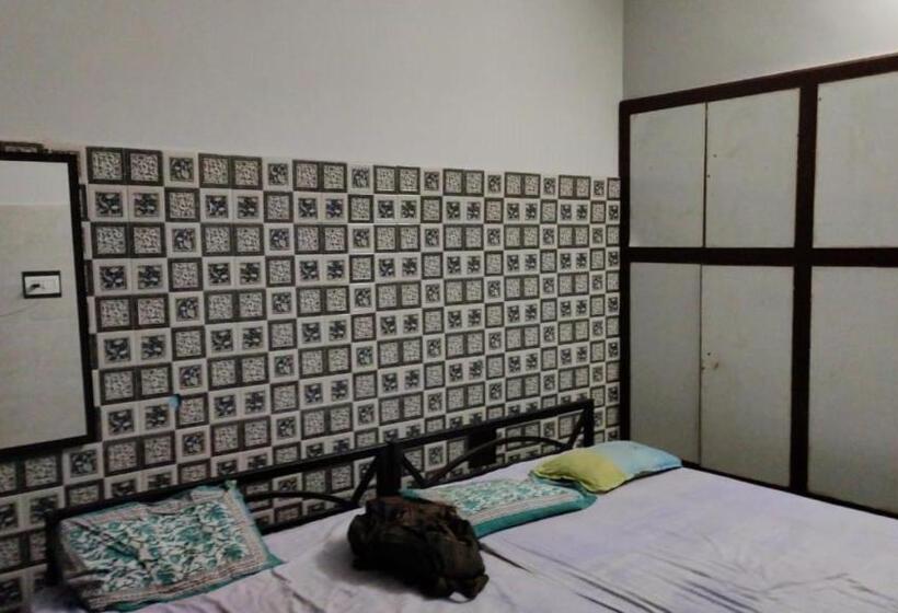 Отель Sonu Bhawan Banquets Prayagraj