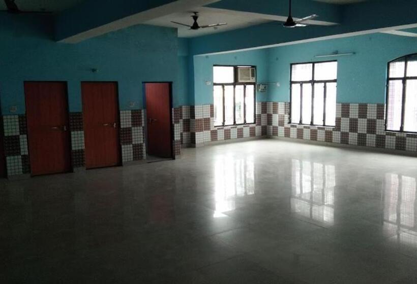 Отель Sonu Bhawan Banquets Prayagraj