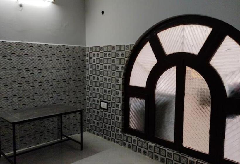 Отель Sonu Bhawan Banquets Prayagraj