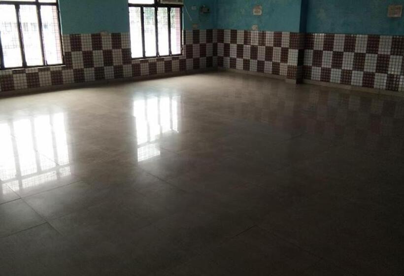 Отель Sonu Bhawan Banquets Prayagraj