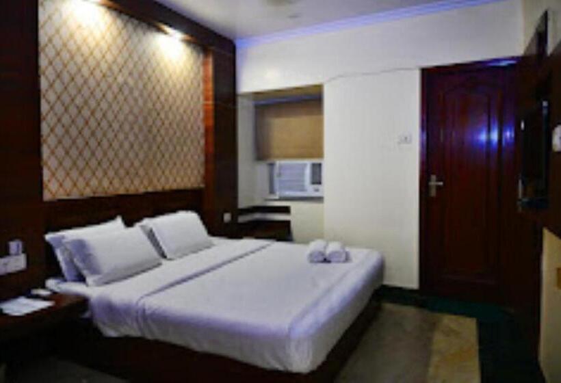 ホテル Suncity Prayagraj