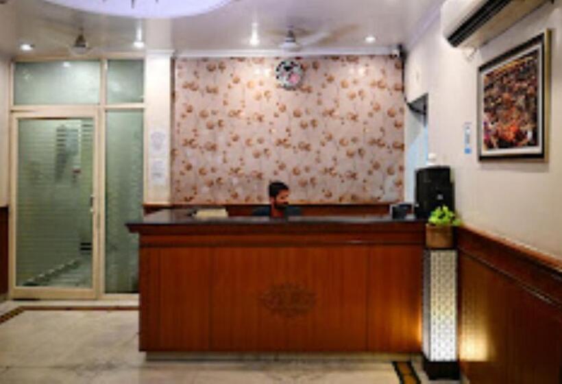 ホテル Suncity Prayagraj