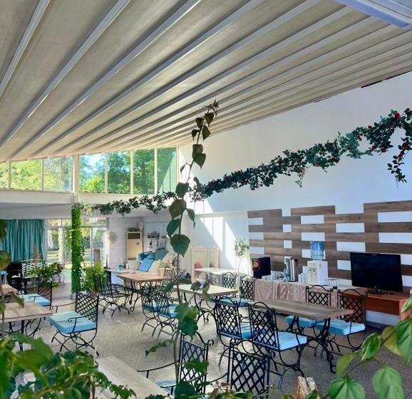 בית מלון כפרי Surf Primorsko