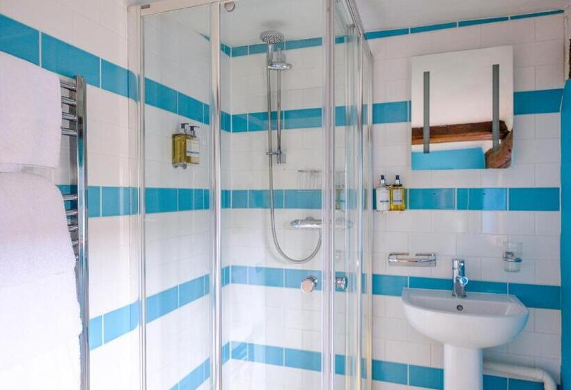 ホテル The Bell Inn