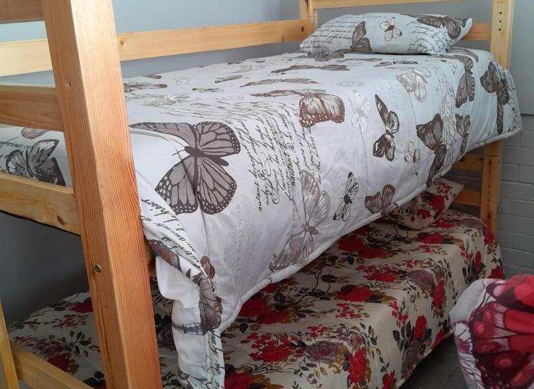 בית מלון כפרי Trashaven   Seaside Haven Backpackers