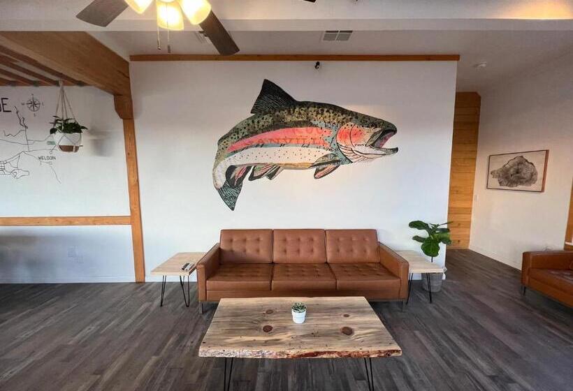 Отель Wofford Village Studios