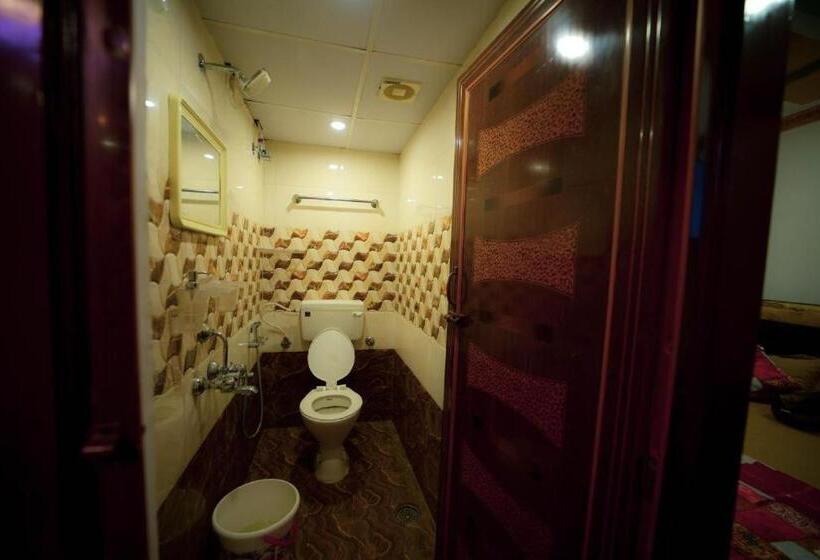 فندق Ya Inn & Suites