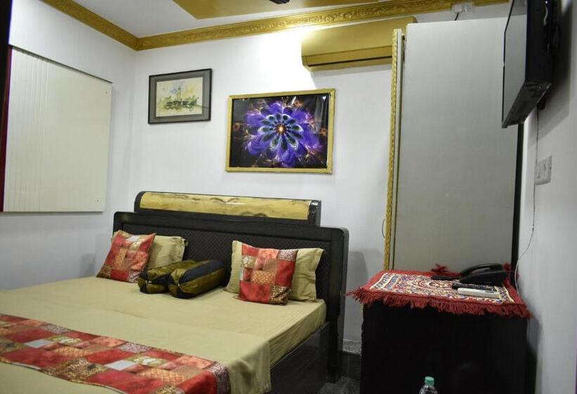 فندق Ya Inn & Suites