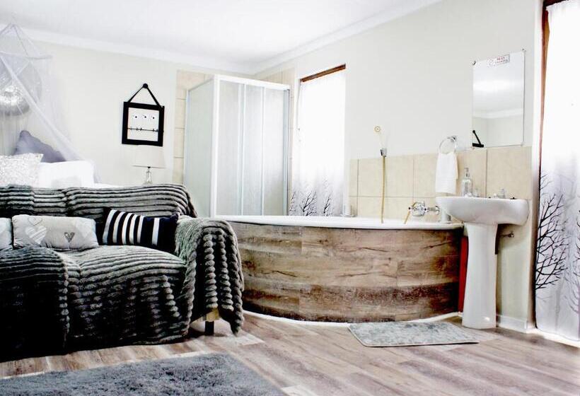 Monte Crous Hotel, Restaurant And Venue