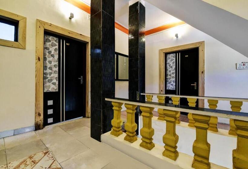 Oyo Hotel Shanti Villa