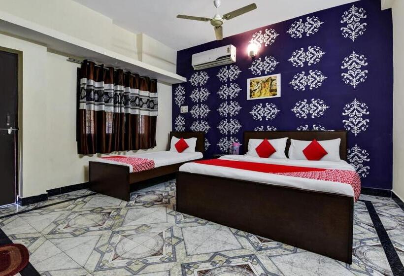 Oyo Hotel Shanti Villa