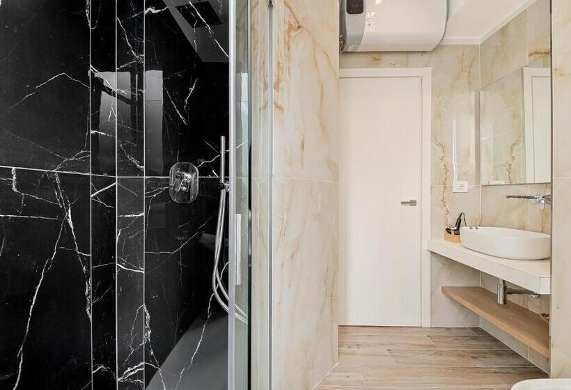 پانسیون 5terre Dei Poeti Plus