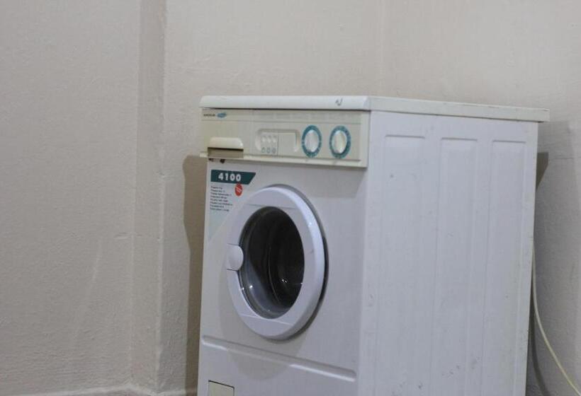 پانسیون 73 / 3