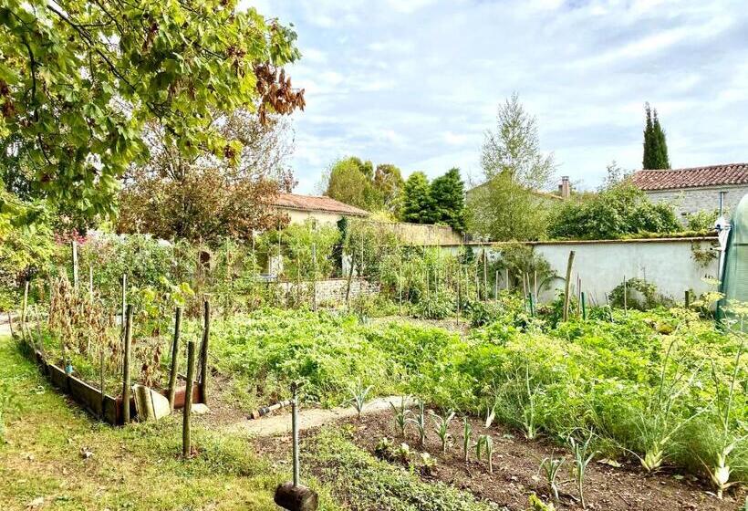 膳宿费 Aux Agapanthes, Maison D Hôtes Charentaise De Charme