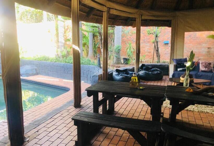 פנסיון Bedfordview Accommodation