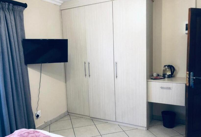 פנסיון Bedfordview Accommodation