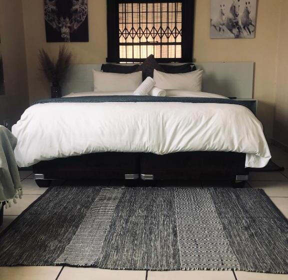 פנסיון Bedfordview Accommodation