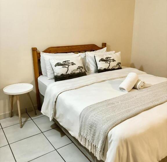 פנסיון Bedfordview Accommodation