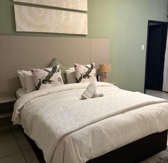 פנסיון Bedfordview Accommodation