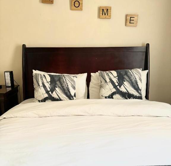 פנסיון Bedfordview Accommodation