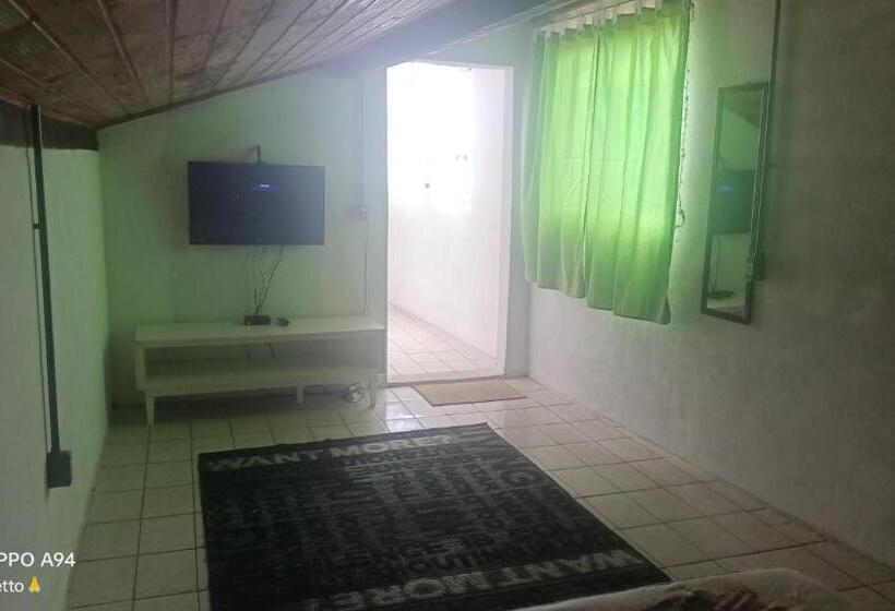 ペンション Casa Havanna Hostel