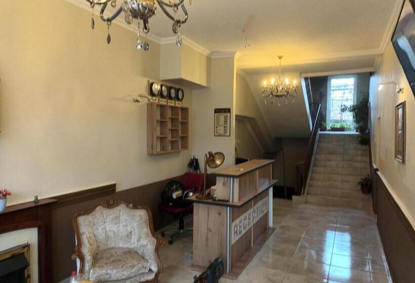 膳宿费 City House