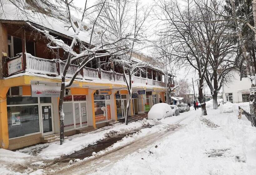 膳宿费 City House