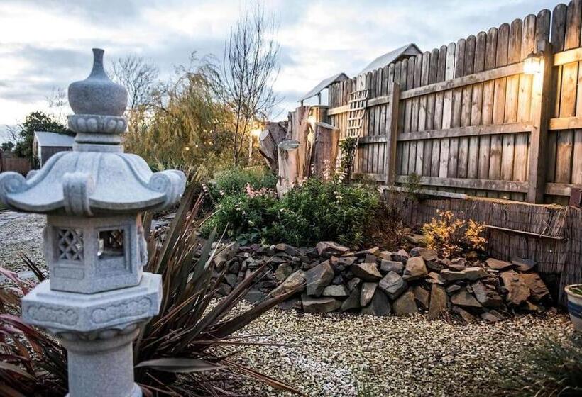 פנסיון Drumbo Country House