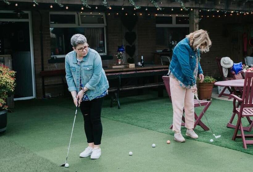 ペンション Drumbo Country House