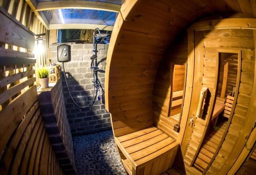 פנסיון Drumbo Country House