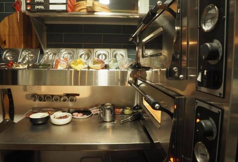 ペンション Drumbo Country House