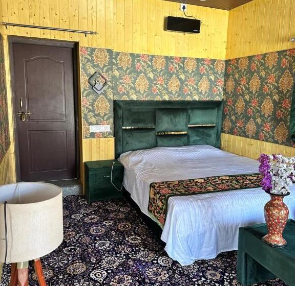 ペンション Hideaway Cottages