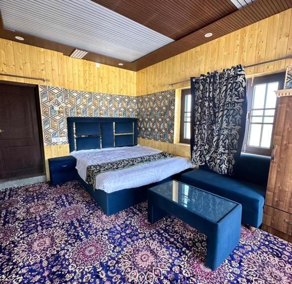 ペンション Hideaway Cottages