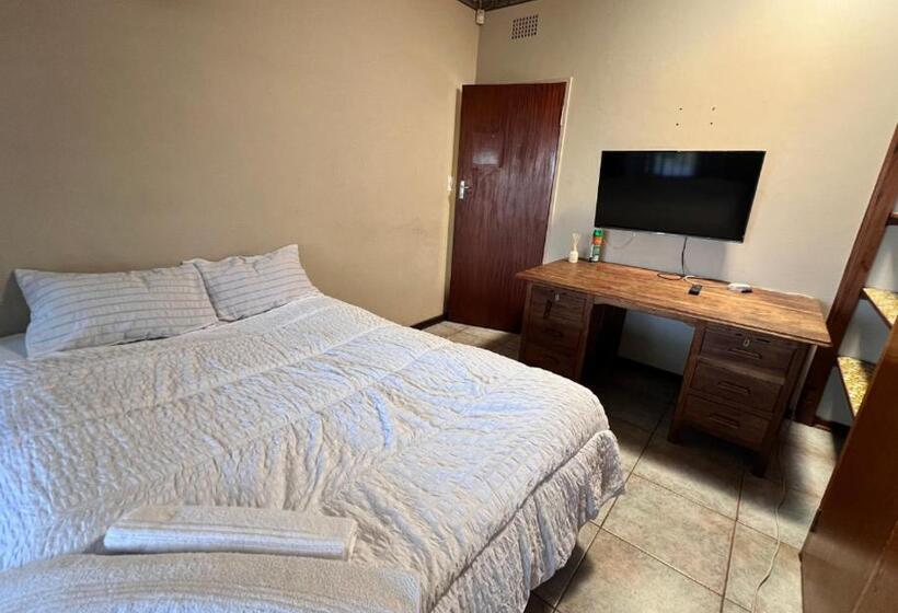 ペンション Honeyhills Excellence Resorts B