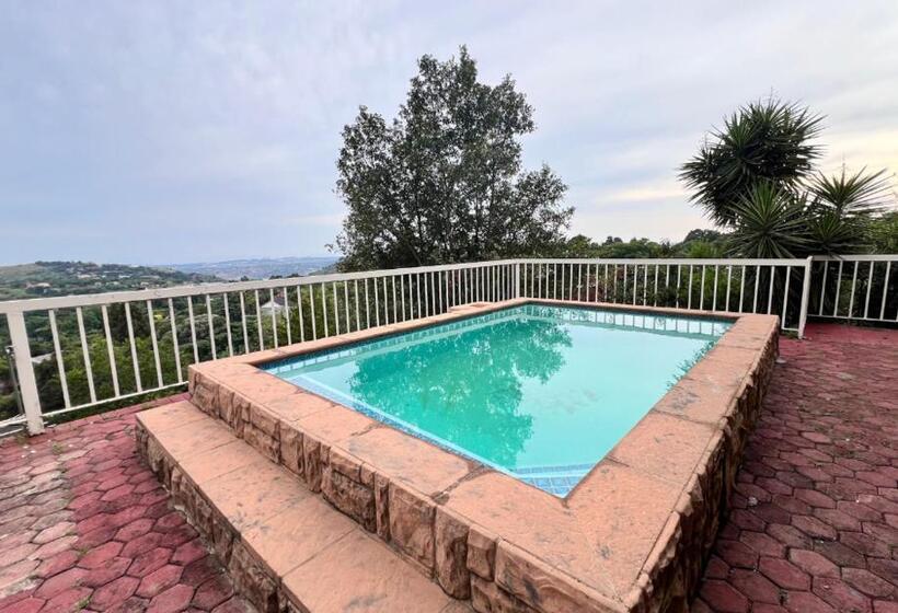 ペンション Honeyhills Excellence Resorts B