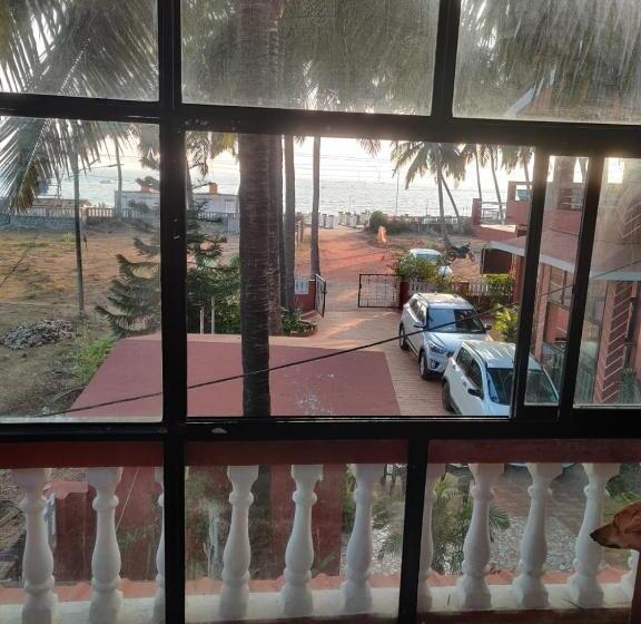 פנסיון Leon Home Stay