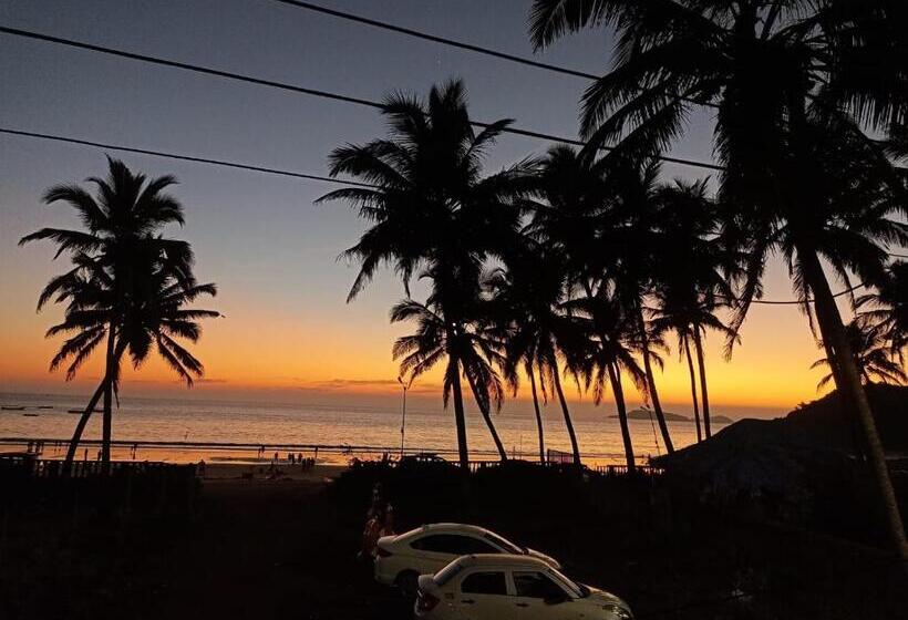 פנסיון Leon Home Stay