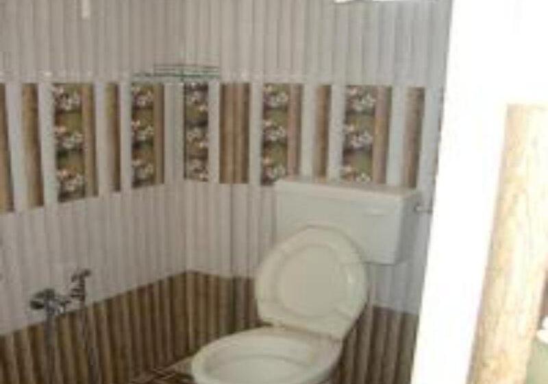 פנסיון Leon Home Stay