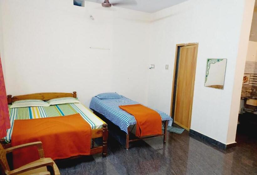 膳宿费 Mahadevi Guest House