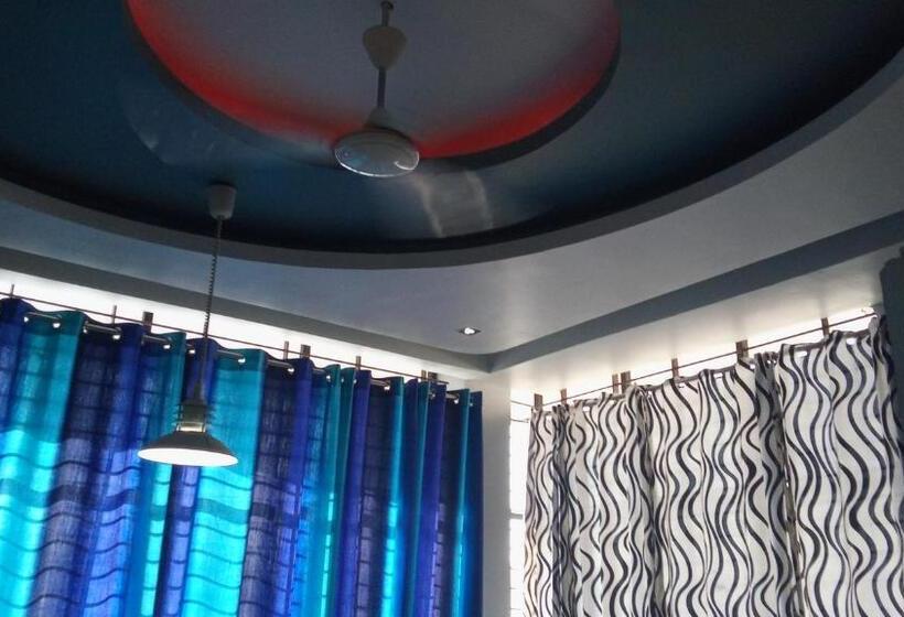 بنسيون Opera And Restaurants