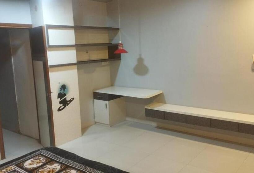 بنسيون Opera And Restaurants