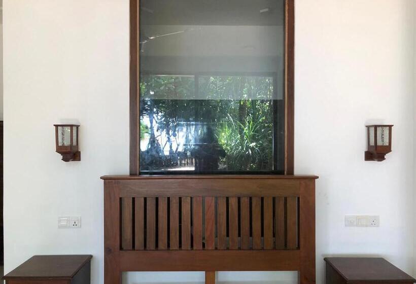 ペンション Oruwa Turtle Beach Villa