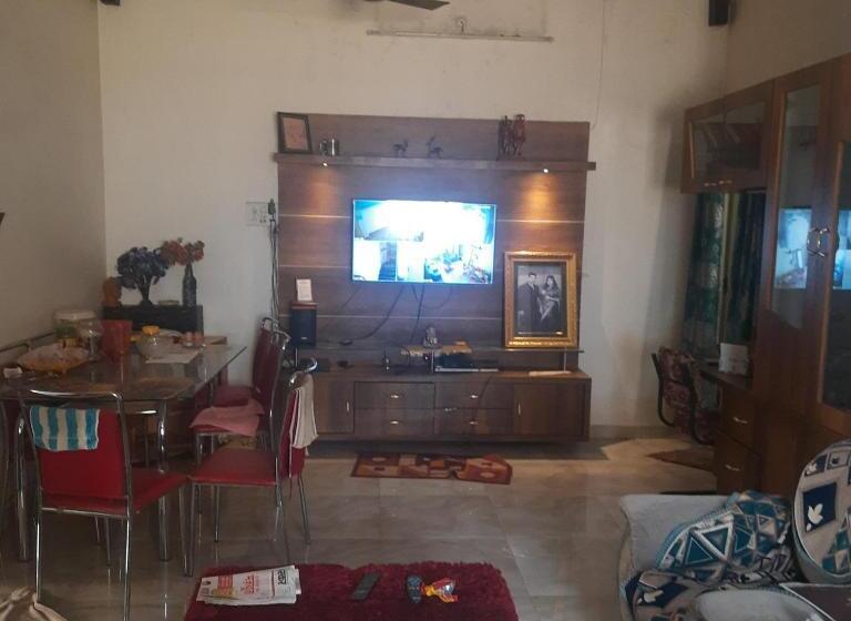 بنسيون Premanand S House