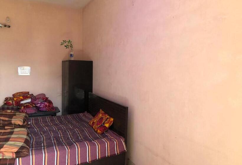 펜션 Robin Guest House