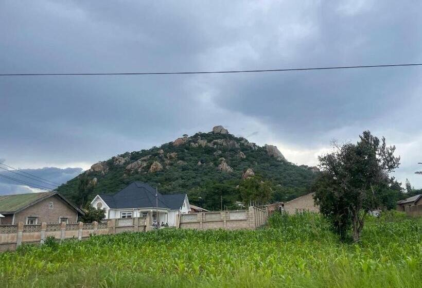 بنسيون Rockville Abode