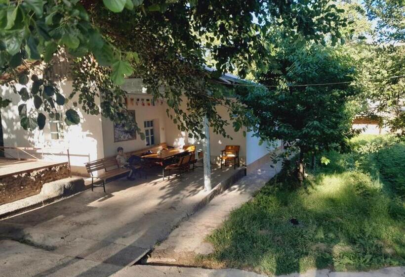 פנסיון Shiringul Guesthouse In Nuratau Mountain