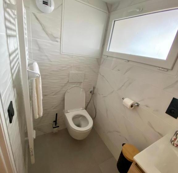 פנסיון Studio Chez L Habitant Avec Piscine Commune